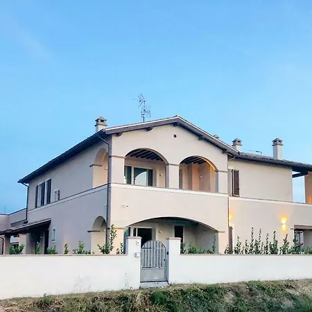 فندق مبيت وإفطار Pirignano فولينيو